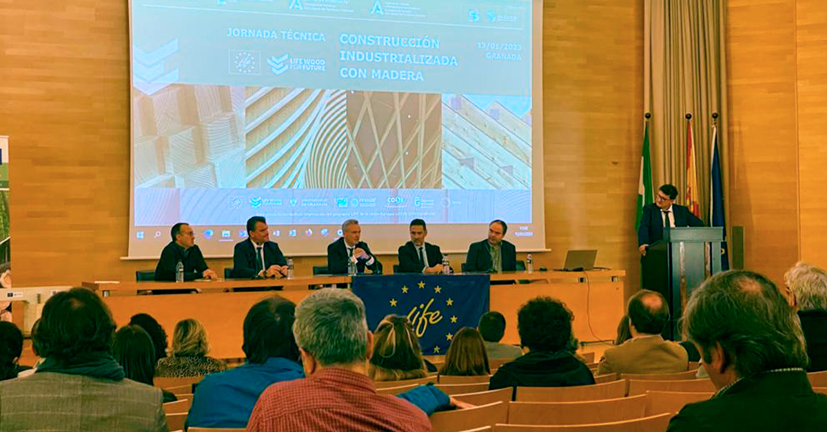 La Junta de Andalucía y la Universidad de Granada impulsan el uso de madera de chopo en viviendas públicas - Onesta